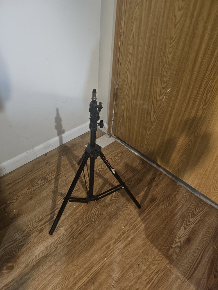 Photoflex LS-B2214 Medium Sized Light Stand