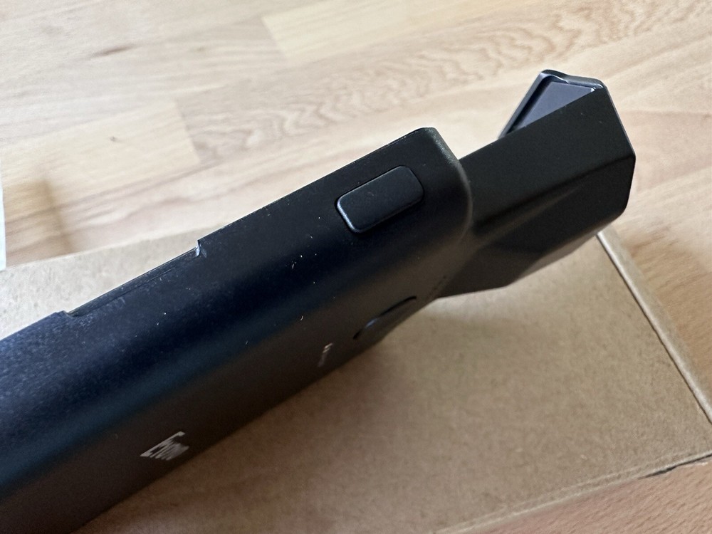 Eyoyo 1D 2D Phone Back Clip Cover Barcode Scanner Bluetooth Bar Code Reader