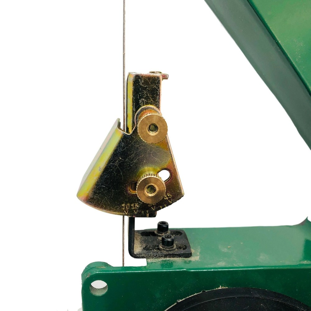 Knife sharpening angle guide for 1 x 30 Belt Sander - Edge Leading