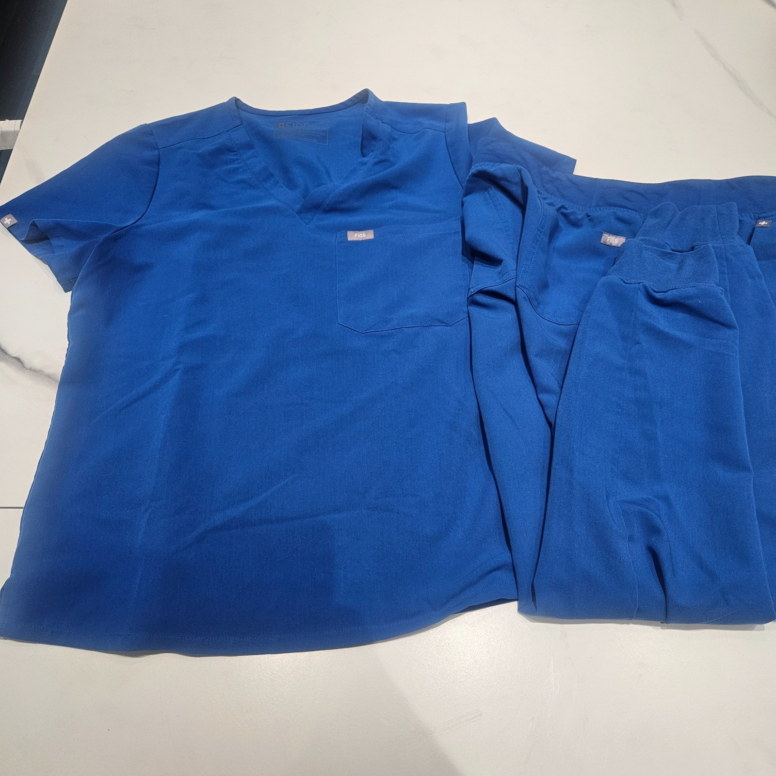 4 sets of Figs Women Catarina Scrubs size medium Lot