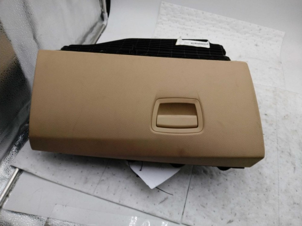 528I 2014 Glove Box 632067