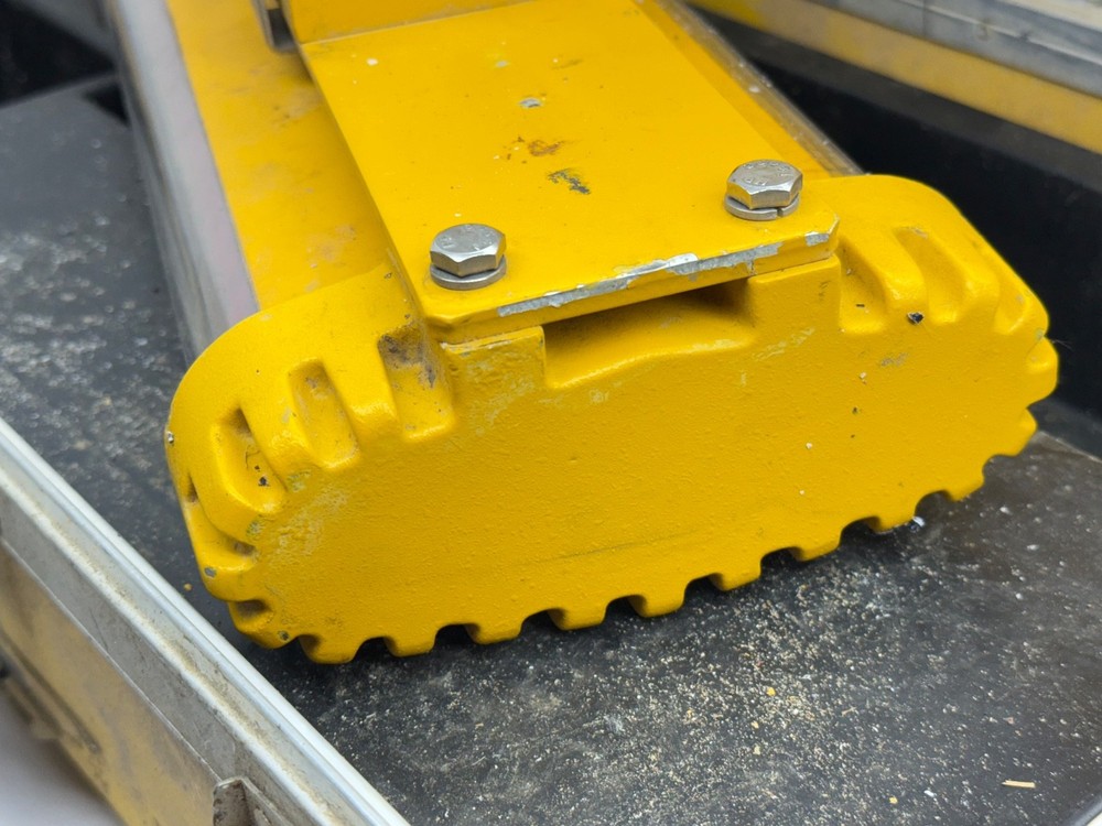 Laser Alignment Depthmaster ASSY 40500-01 Yellow Case Receiver UNTESTED READ