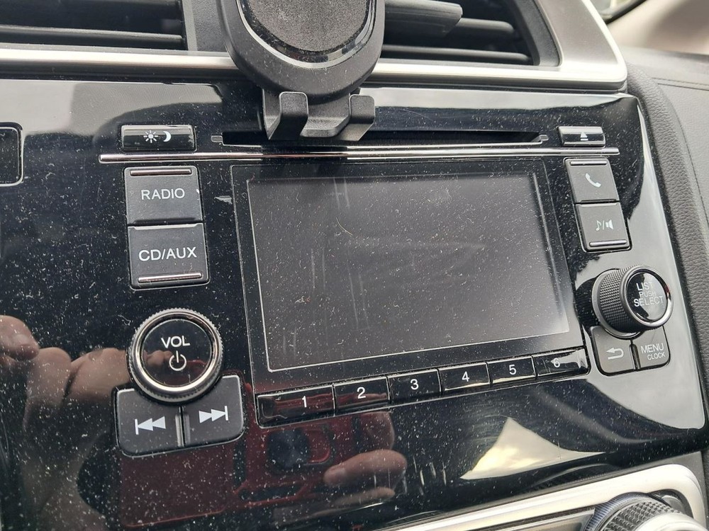 FIT 2016 Glove Box 4889536