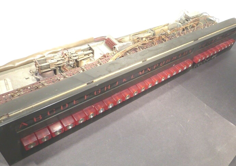ROWE MM4 JUKEBOX: Untested BUTTON RACK w/ A WORKING LATCH COIL