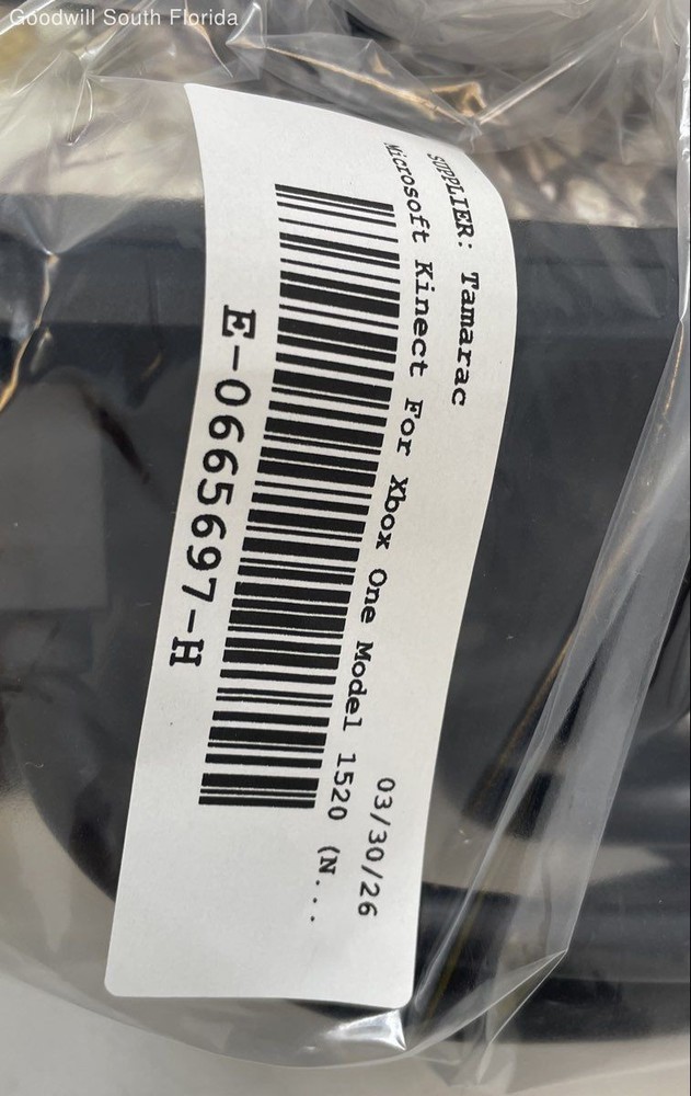 Microsoft 1520 Black Kinect For Xbox One Wired Motion Sensor Bar Not Tested