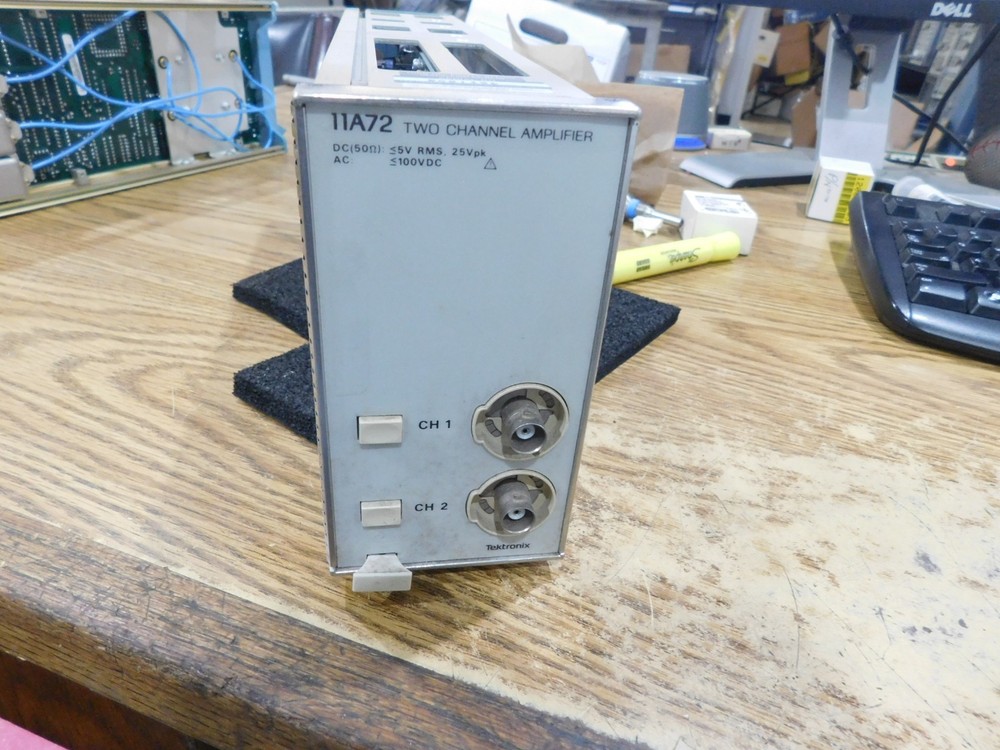 Tektronix Mode: 11A72 Two Channel Amplifier.
