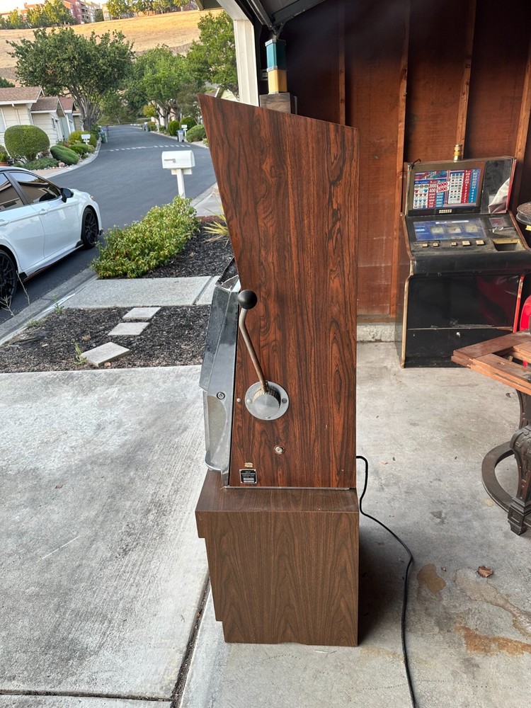 Slot machine - UNKOWN MECHANICAL CONDITION-