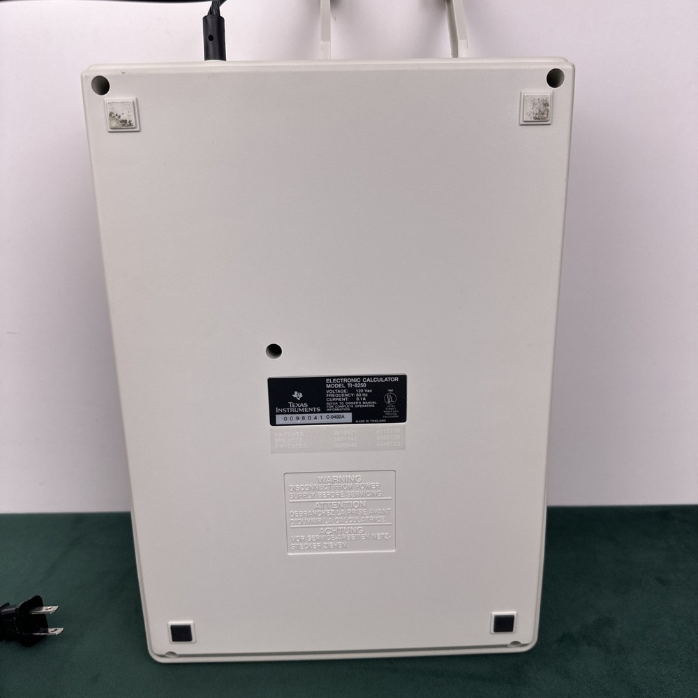 Texas Instruments Model TI-8250 Electronic Calculator Works