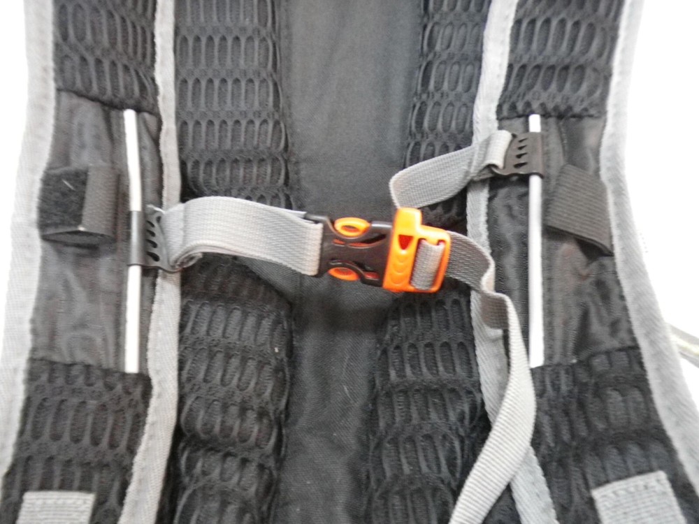 CRANE AUTHENTIC TWO TONE GREEN WALKING HIKING Backpack PADDED BACK 92070