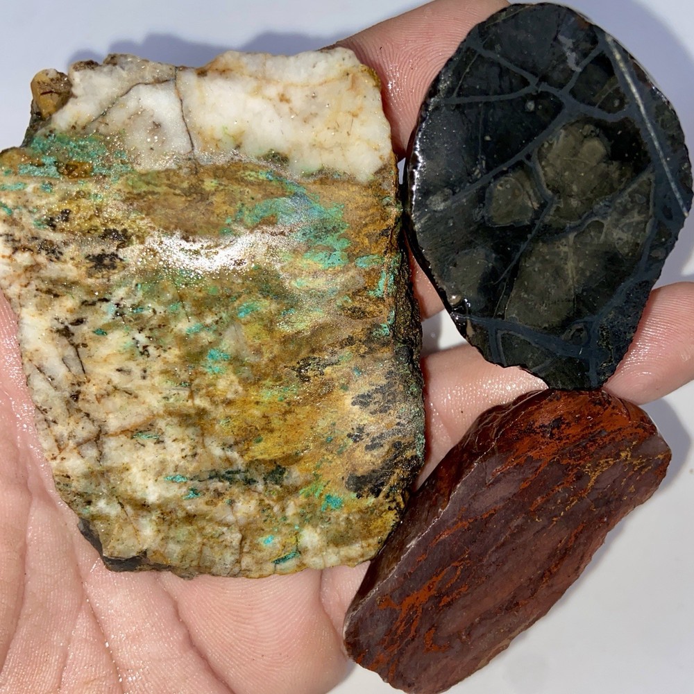 2 Pound 4 Oz Lapidary Rough Lot