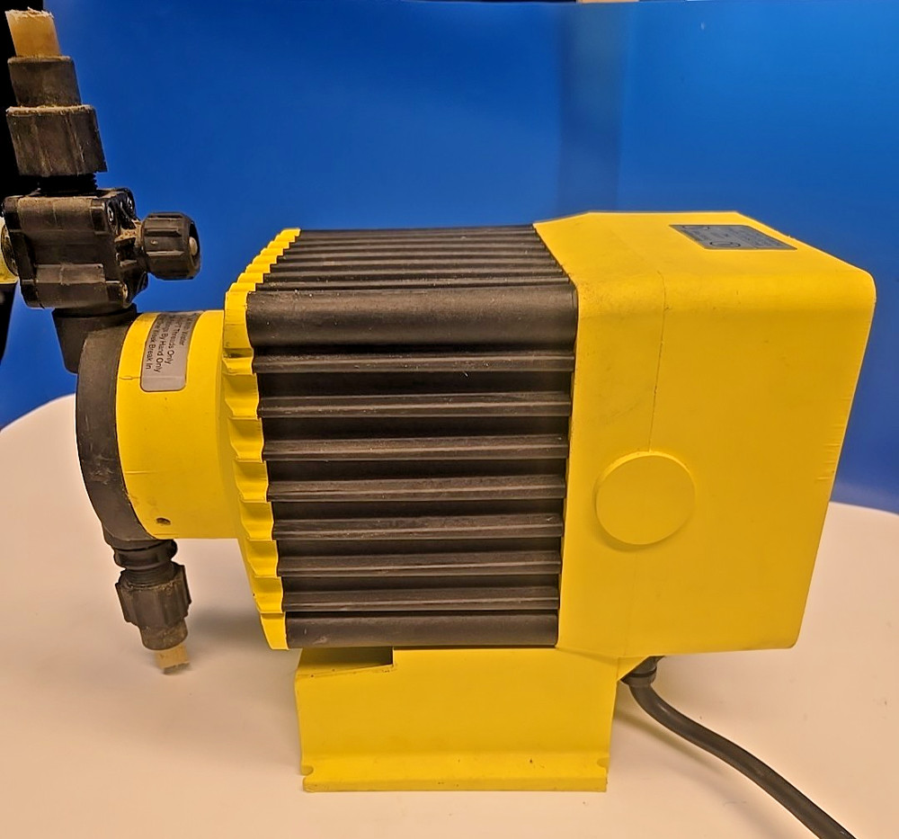 LMI MILTON ROY C931-313SI Microprocessor Dosing PUMP 8GPH 60 PSI