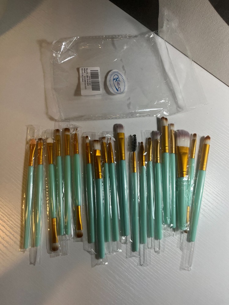 20pc Melady Multi-Function Cosmetic Makeup Brush Set, Green/Gold