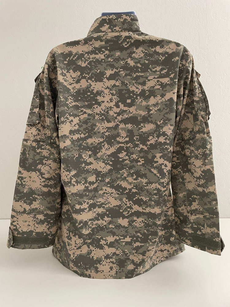 US Army Mens Size Medium Regular Green Tan Digital Camo Button Down Field Jacket