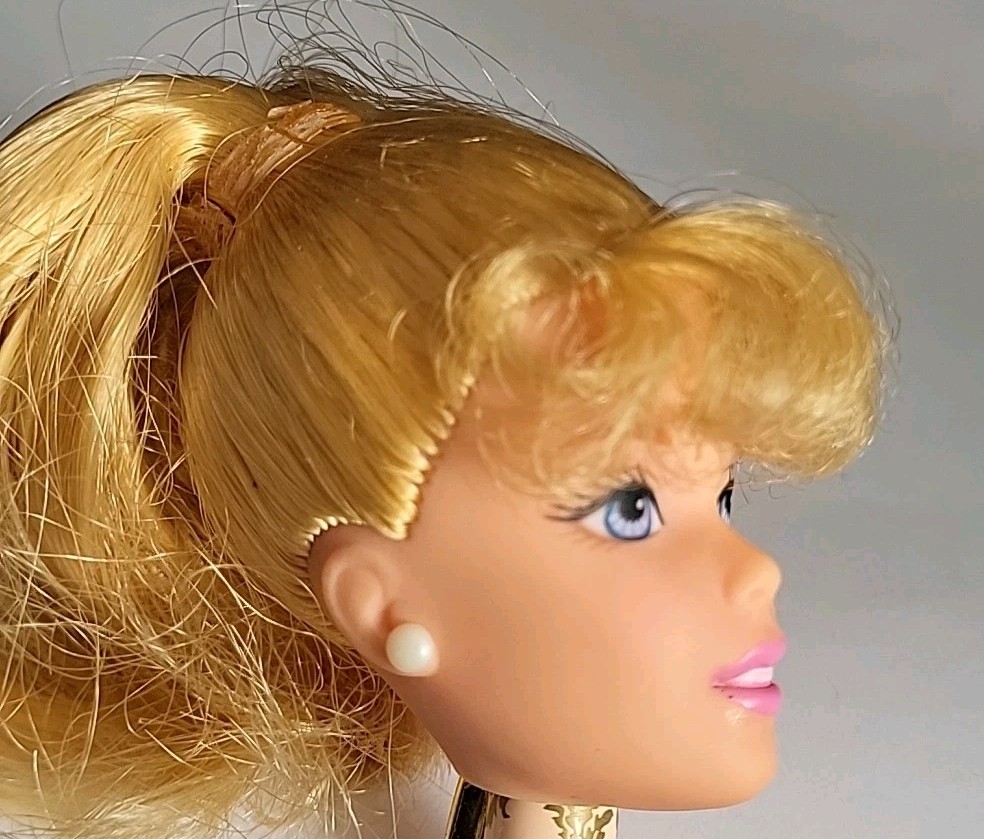 Disney Cinderella Doll Head 1995 Mattel.