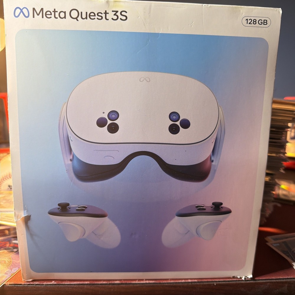 Meta Quest 3S 128GB VR Headset Used  Complete