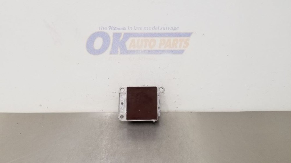 02 CHEVY SILVERADO 2500 SRS BAG MODULE REGULAR CAB EXCLUDES CREW CAB 12210109