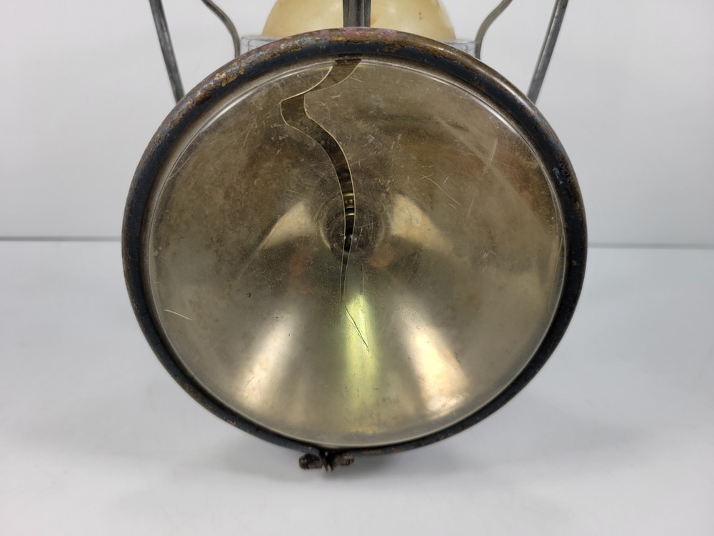 VINTAGE DELTA BARN LANTERN - DELTA POWERLITE - COMPLETE - SEE DESCRIPTION