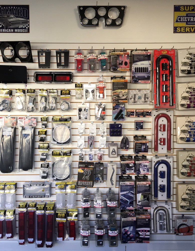 Upholstery Installation Hog Ring Set with 60 Hog Rings