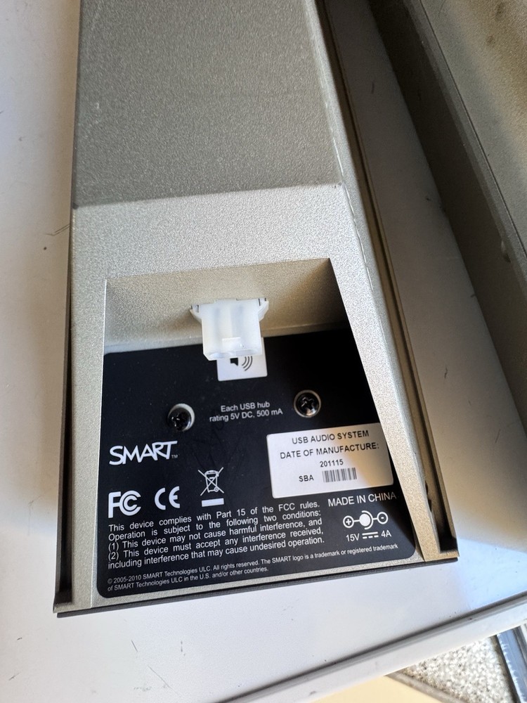 SMART Board SB685 Interactive whiteboard system