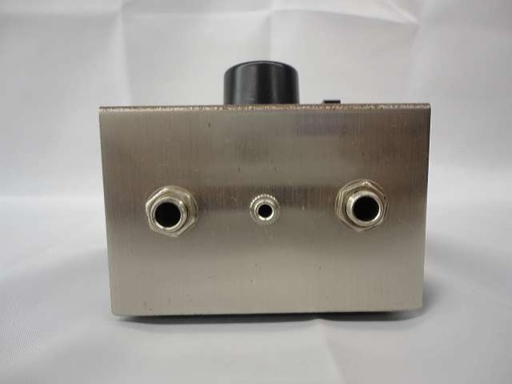 ELECTRO HARMONIX SMALL chorus