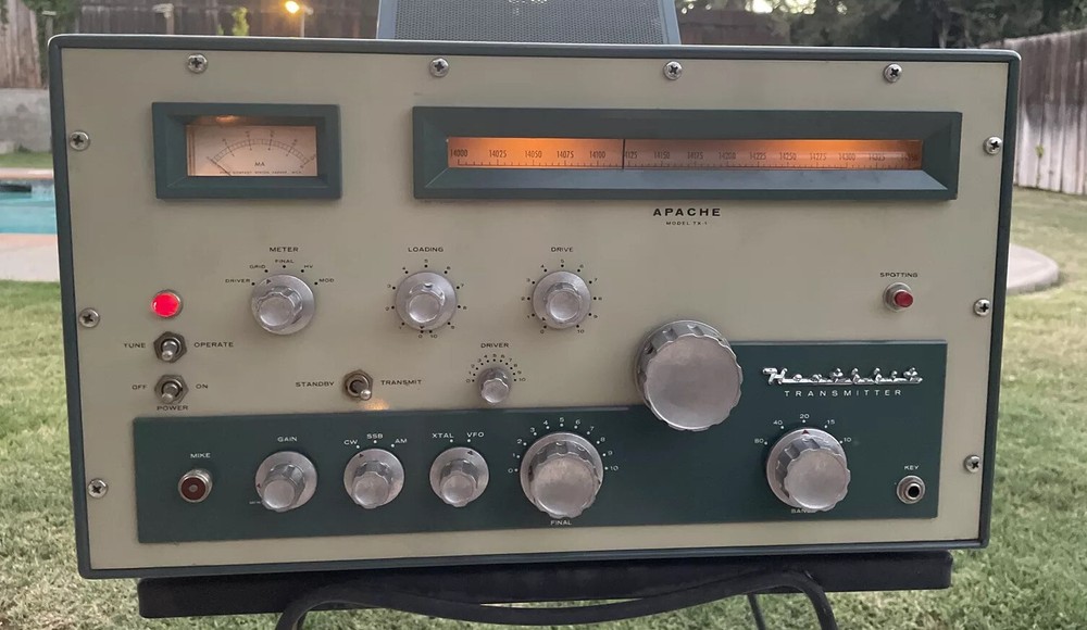 Vintage Heathkit TX-1 Apache Tube Ham Radio Transmitter