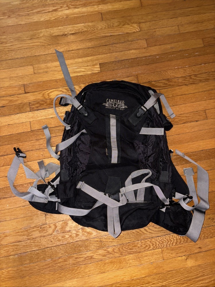 CamelBak Hellion Outlaw  Backpack Black Skiing MTB Hiking