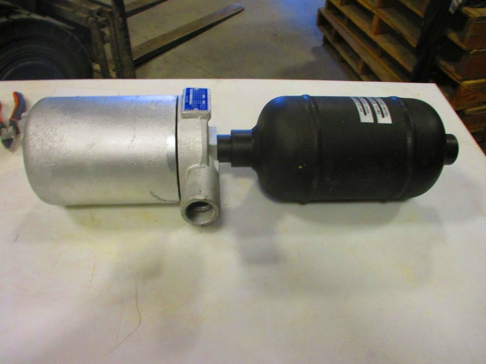 MAGNETROL B75-2B30-HNM Sealed Cage Liquid Level Switch B75