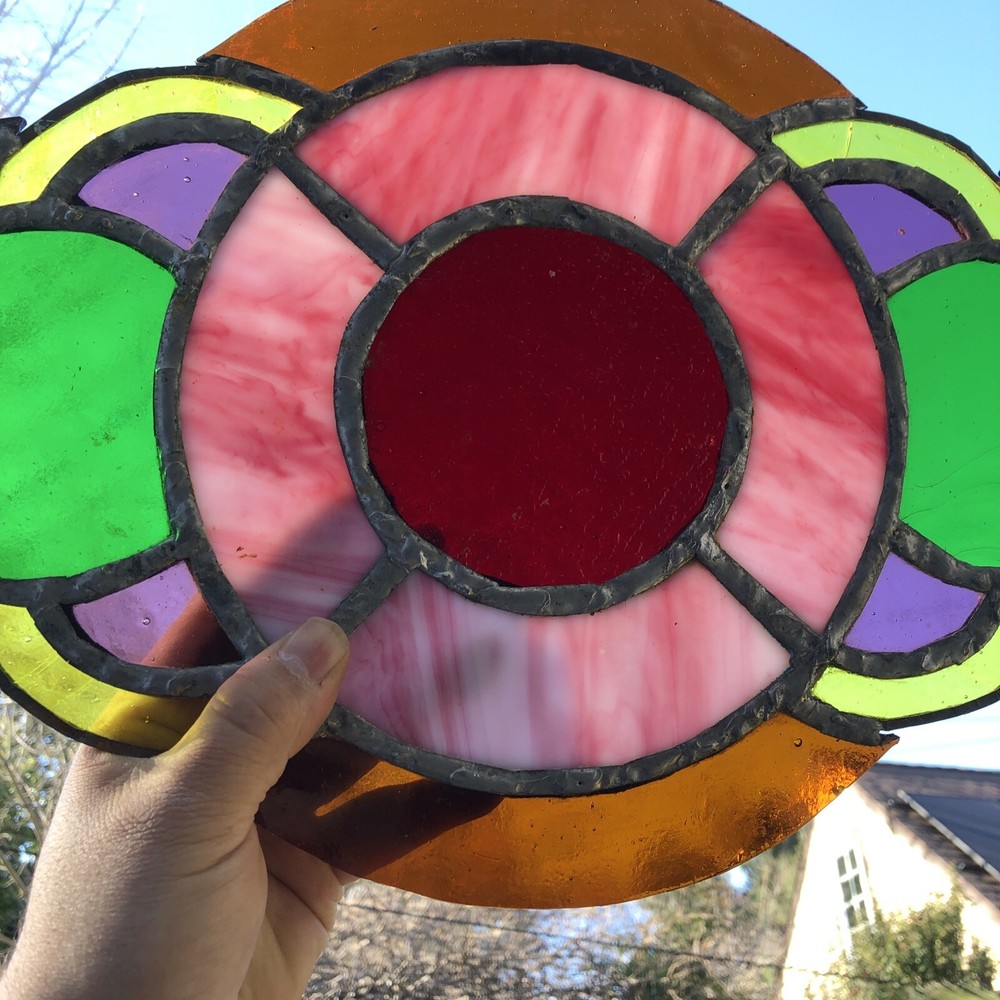 Vintage Stained Glass Oval Shape Design