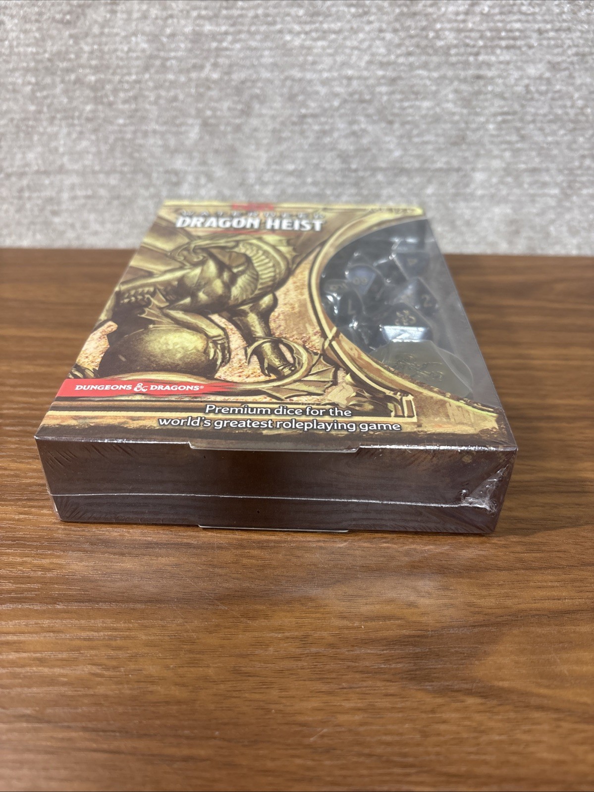 D&D Waterdeep Dragon Heist Dice Set with Life Counter, New