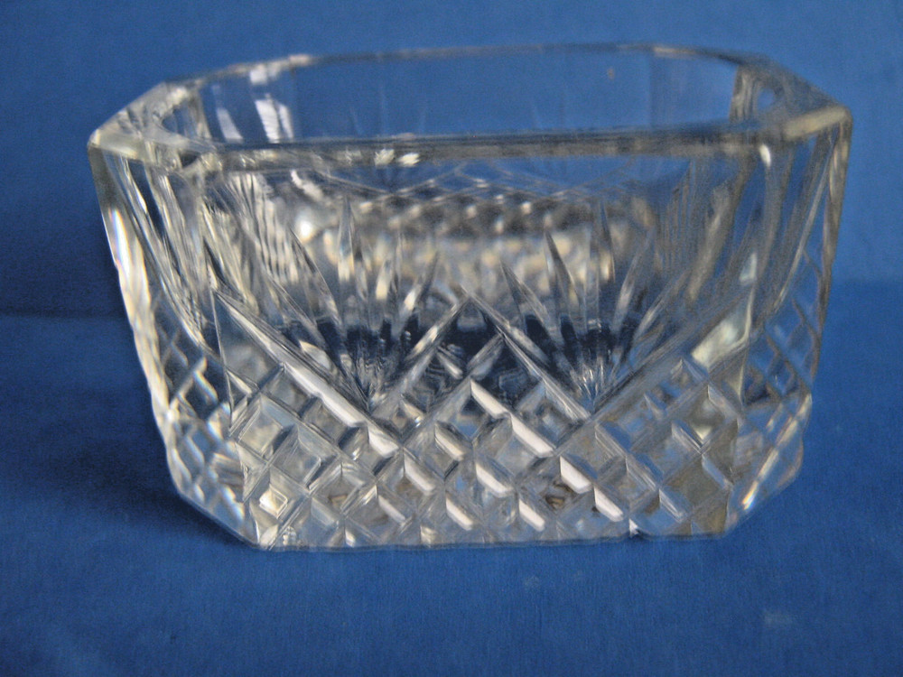 HEAVY CUT GLASS RECTANGULAR MASTER OPEN SALT CELLAR in DIAMOND & FAN PATTERN