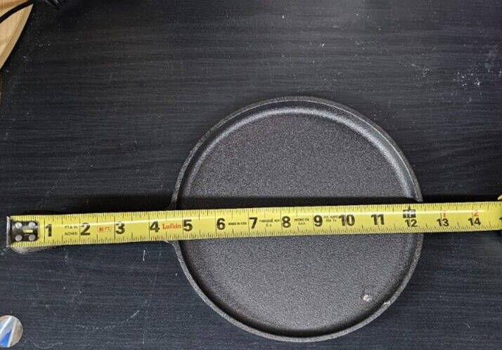 CAST IRON COOKIE SKILLET - NEW