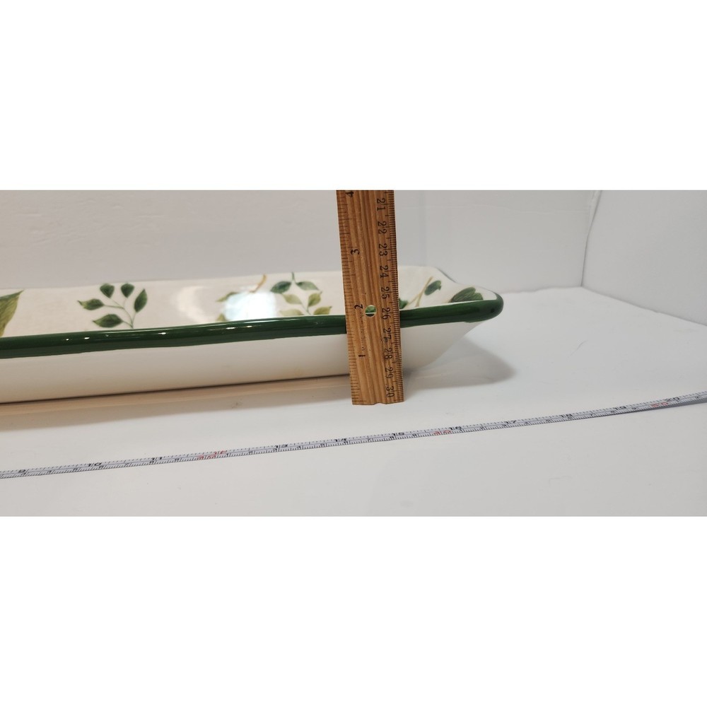 Sonoma 18" Bread Tray / Platter by Sakura