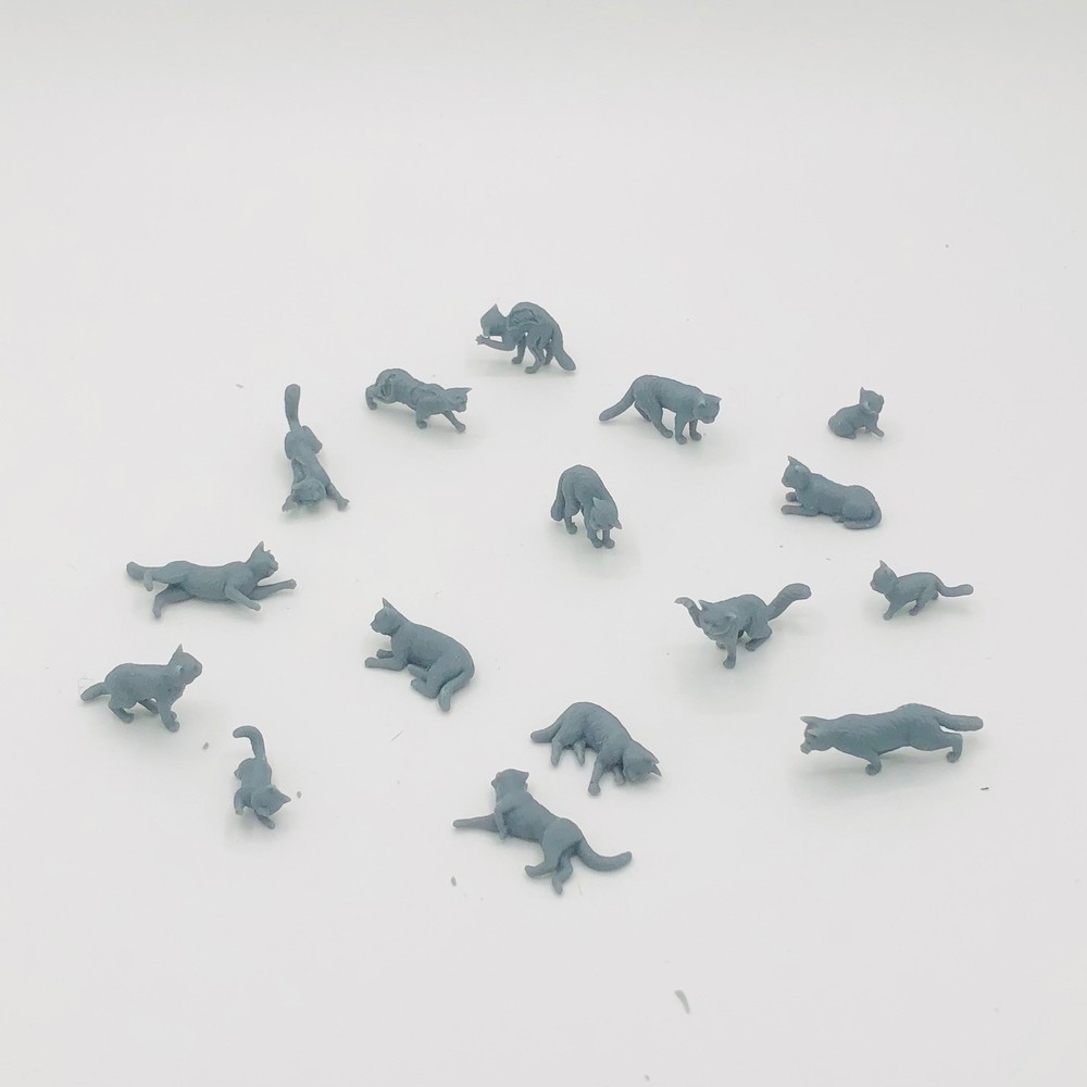 Tiny animals for basing decoration and dioramas- many different types and sets.
