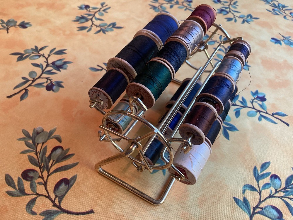 Vintage Thread Carousel With Vintage Thread