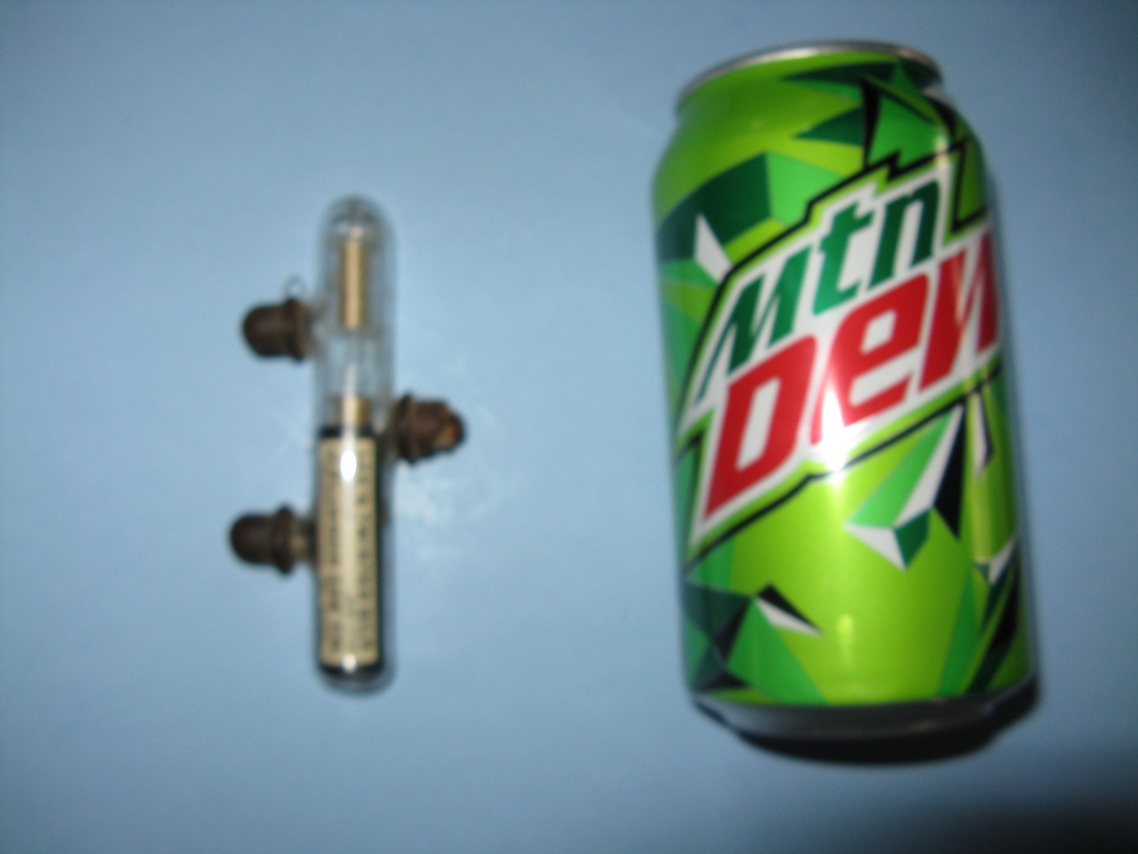 Twisted Silk Ligature Holder, J. Ellwood Lee