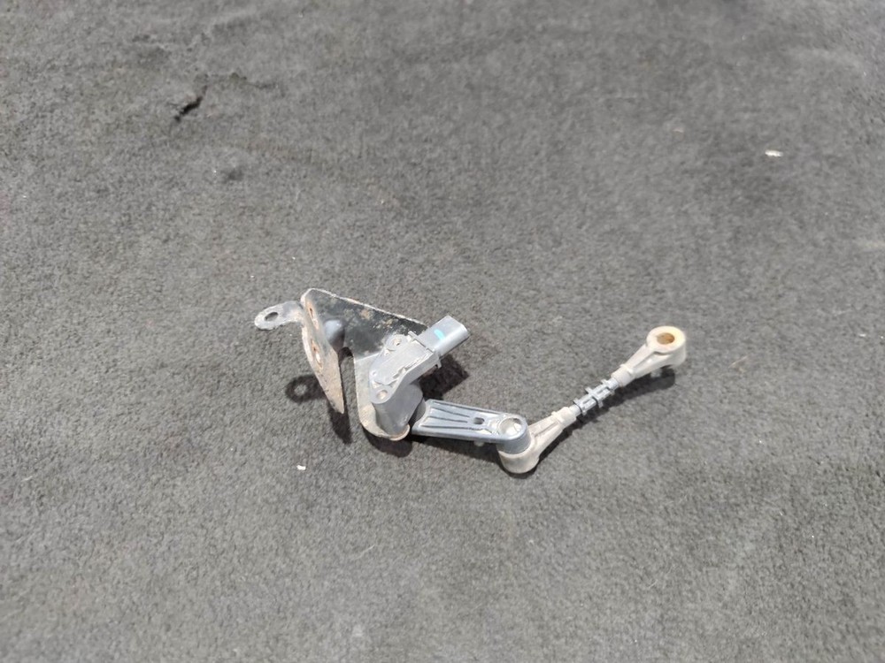 JAGUAR E-PACE X540 REAR HEIGHT LEVEL SENSOR J9C3-3C097-AA