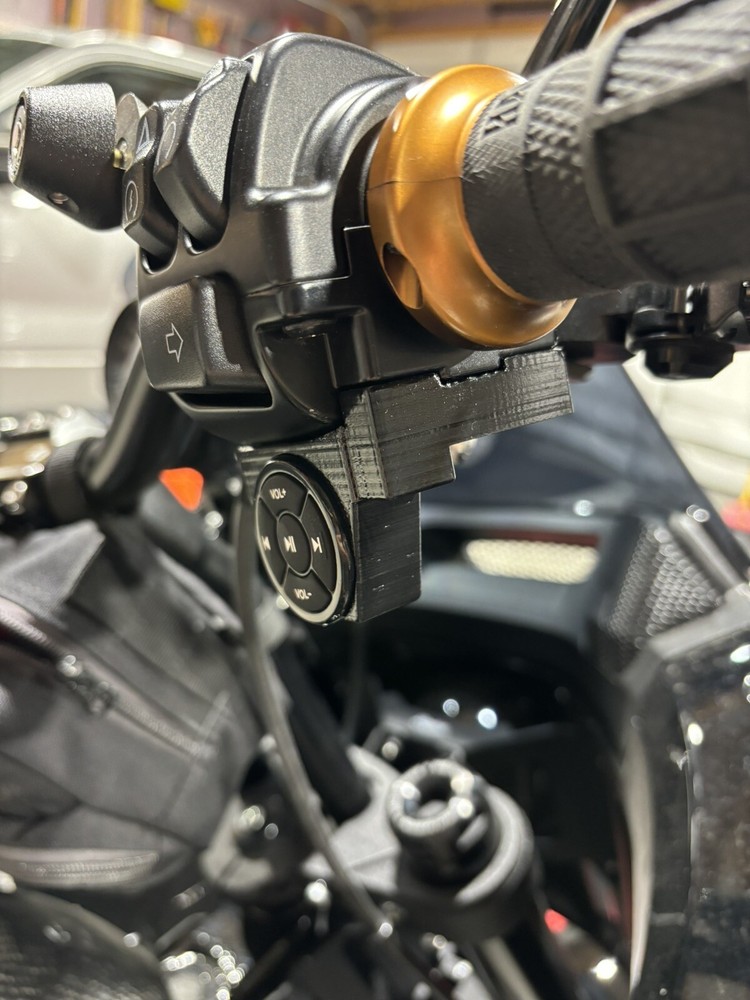 🇺🇸 HALREY DAVIDSON LOW RIDER S/ST CUSTOM BLUETOOTH MOUNT AND CONTROLLER 🇺🇸
