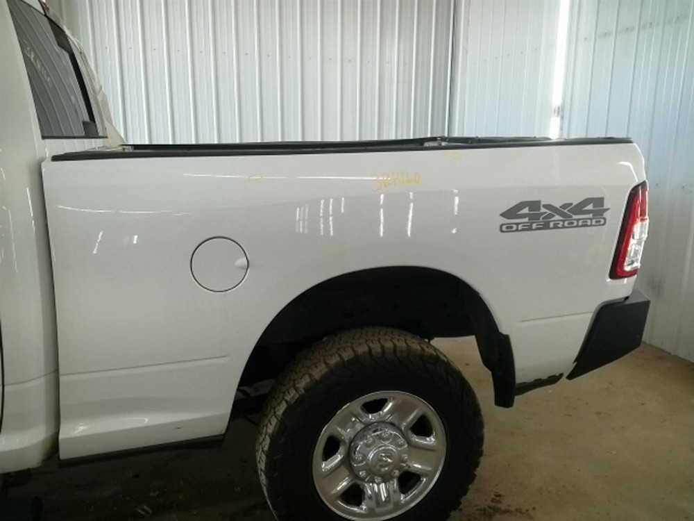 RAM2500 2019 High Mounted Stop Light 104892156