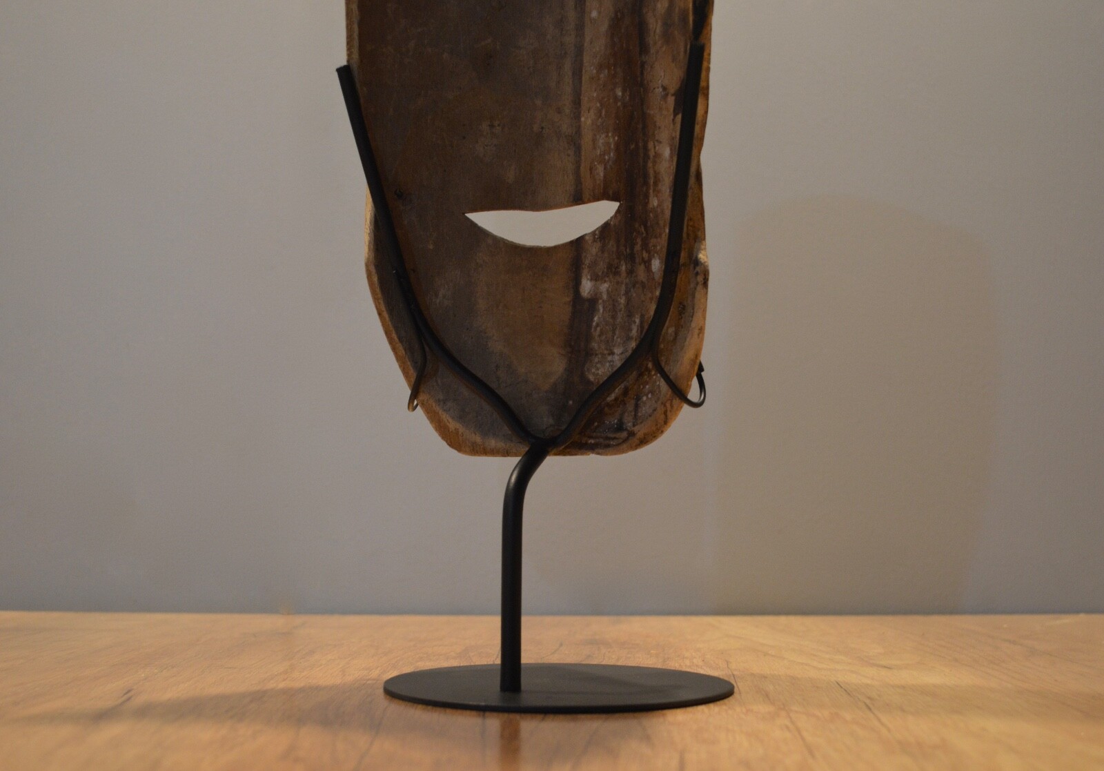 13”high Metal Display Stand for flat masks & other Art objects - 5”base