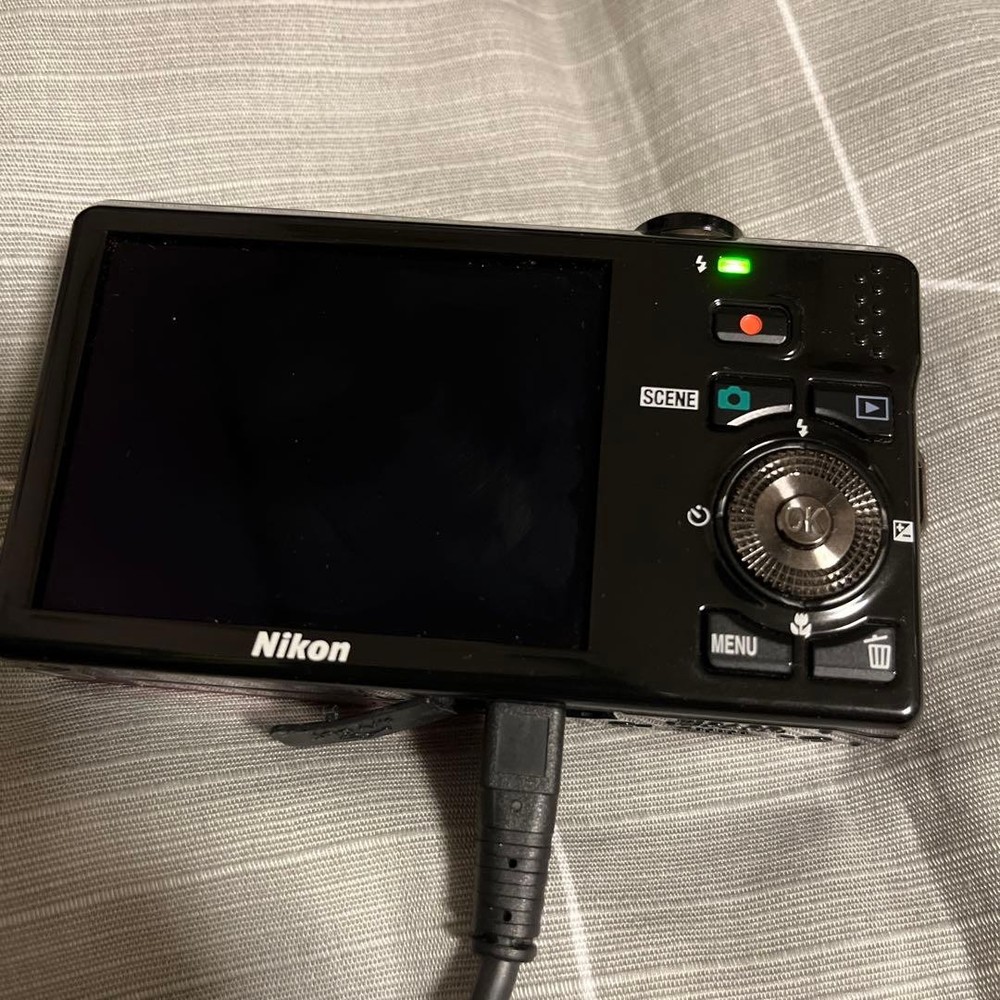 Nikon COOLPIX S6000 Compact Digital Camera Red Tested with Accessories