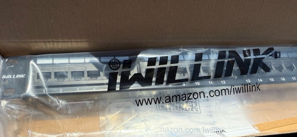 iwillink 24-Port Cat6 Patch Panel, 10Gbps RJ45 Keystone Network Panel for Rack
