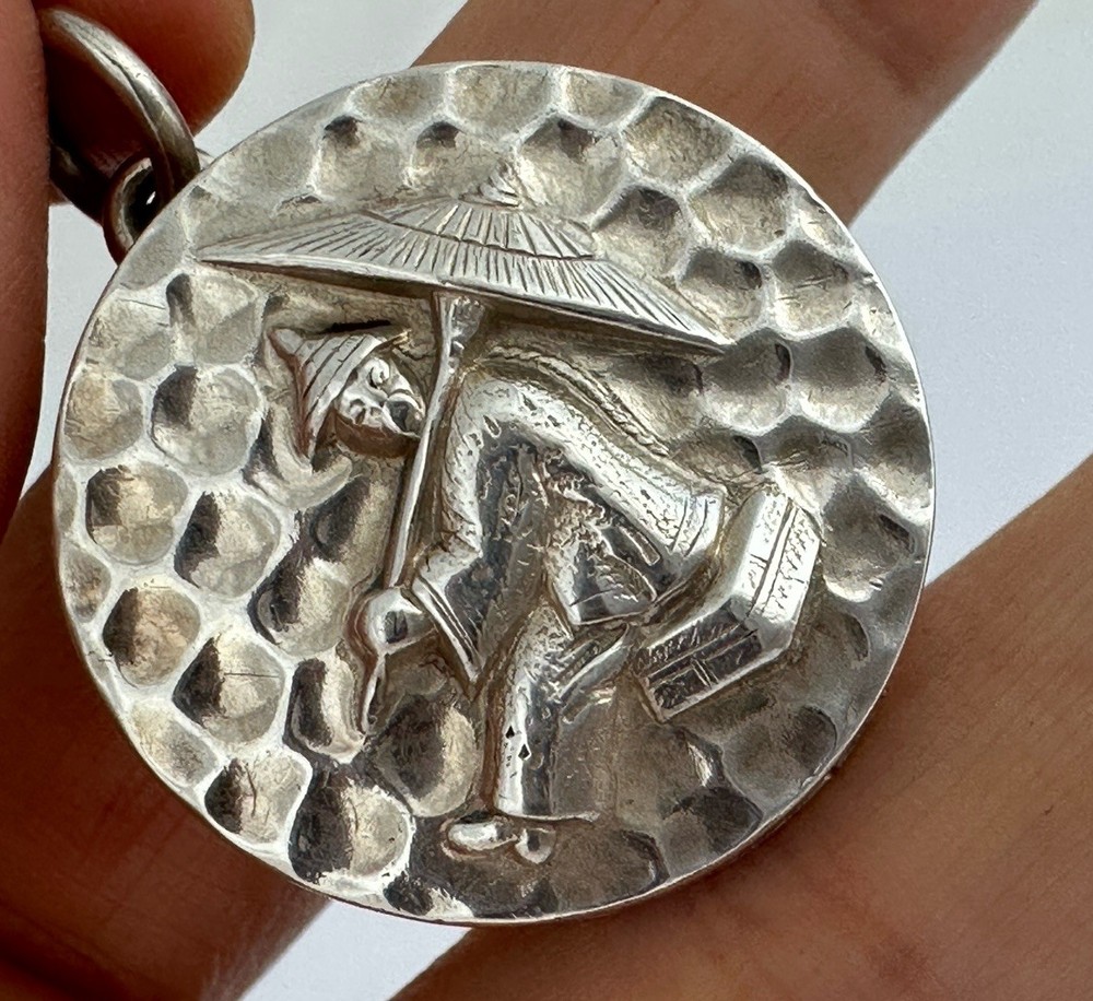 Victorian Solid Silver Pill Box c.1891