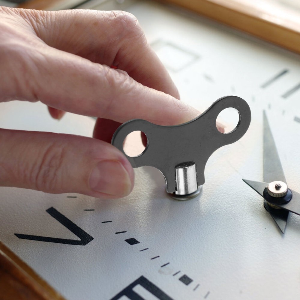 2 Pcs Practical Clock Keys Sturdy Winders Convenient Tools for Floor Clock