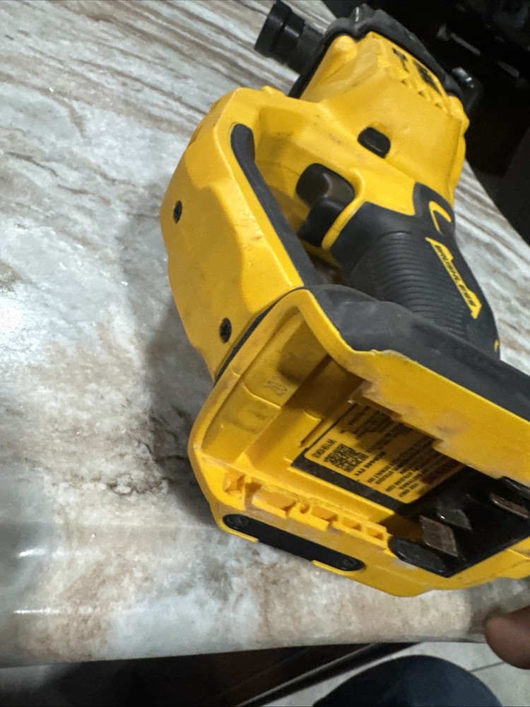 DEWALT DCD445 20V Max FLEXVOLT ADVANTAGE Stud & Joist Drill 1/2 Tool Only