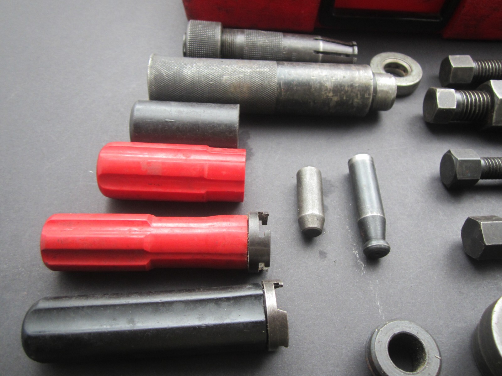 HUGE LOT OF AUTOMOTIVE AIR CONDITIONING TOOLS -- ROBINAIR