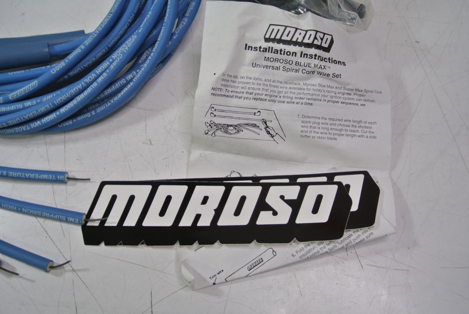 MOROSO 73226 Blue Max spiral core Blue universal fit 8MM 8 cylinder wire set