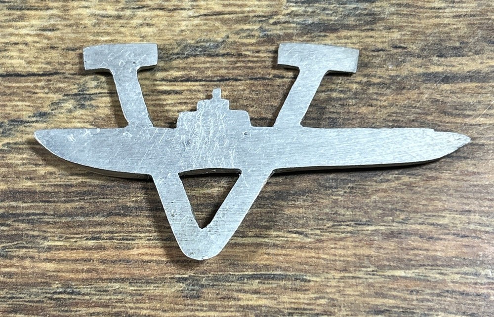 WWII US Victory Submarine homefront Pin Naval