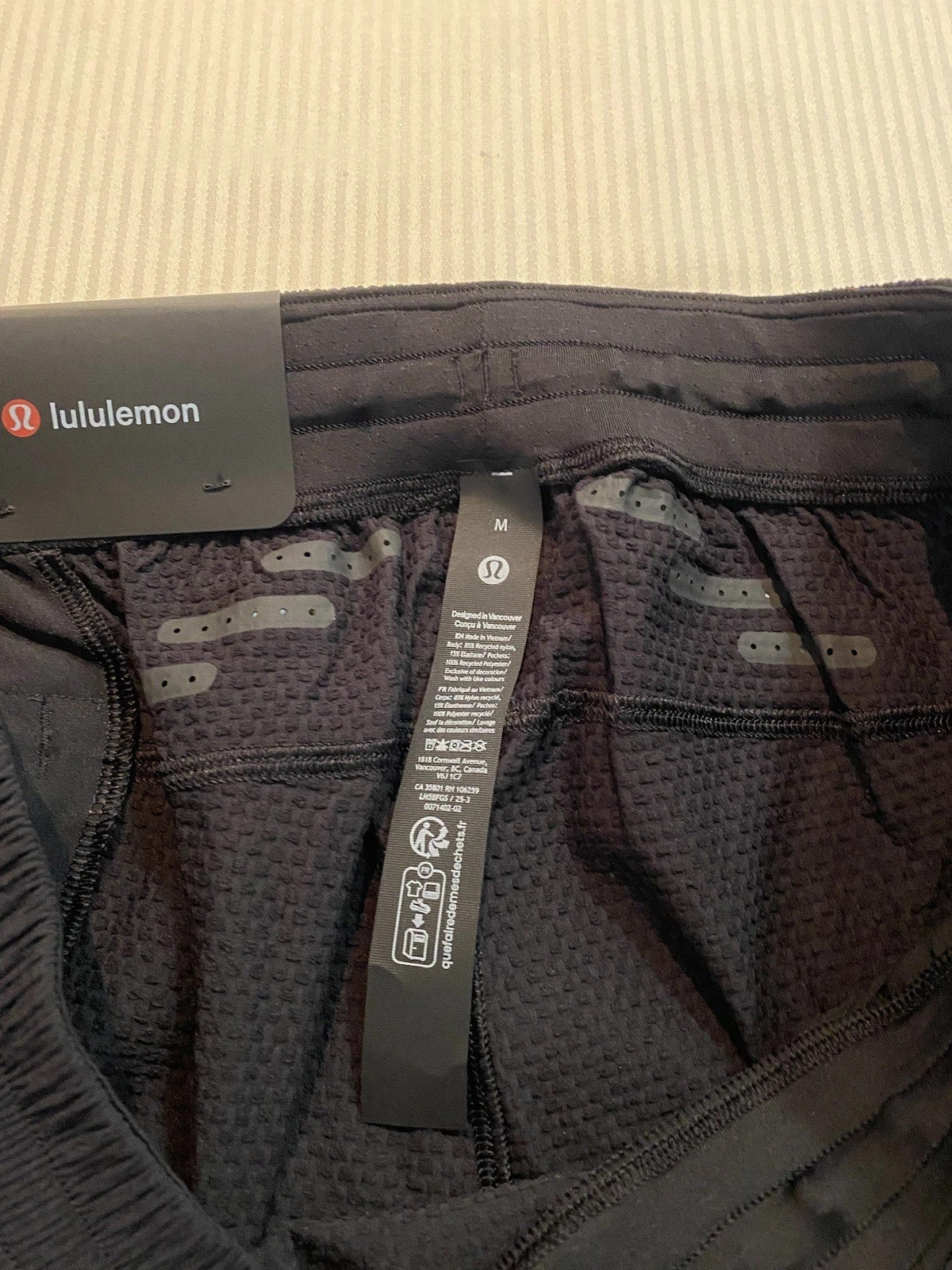 lululemon License To Train TEXTURED Joggers Track Pants New W/Tags Men’s Black