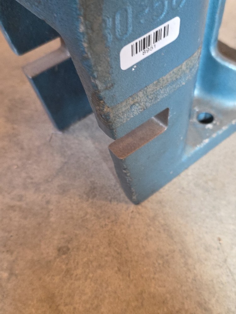 Bison 30-50 Tool Holder Fixture