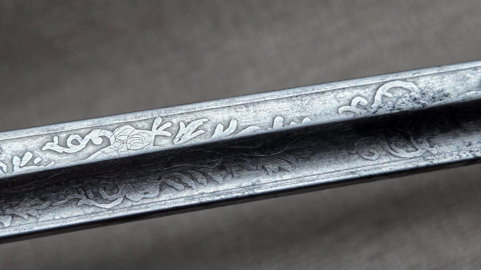 IMPERIAL GERMANY / PRUSSIAN ENGRAVED OFFICER’S COURT SWORD - PRE WW1 - 1800'S